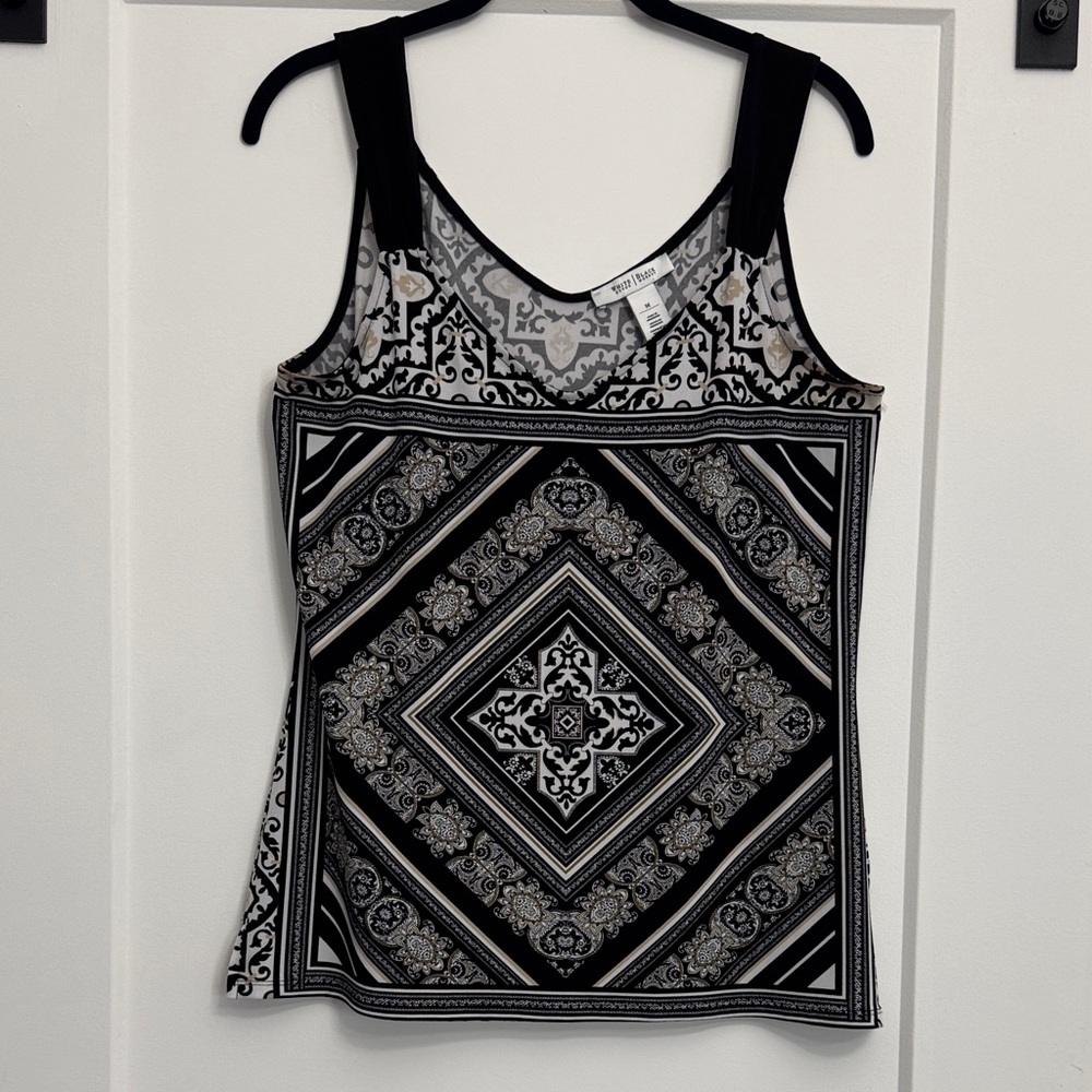 White House Black Market      Black and White Geometric Tank Top